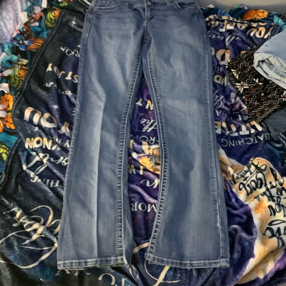 boot cut jeans